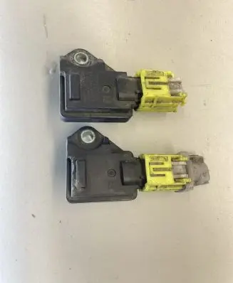 Lexus IS III XE30 Airbag deployment crash/impact sensor 8917A30010 138300946
