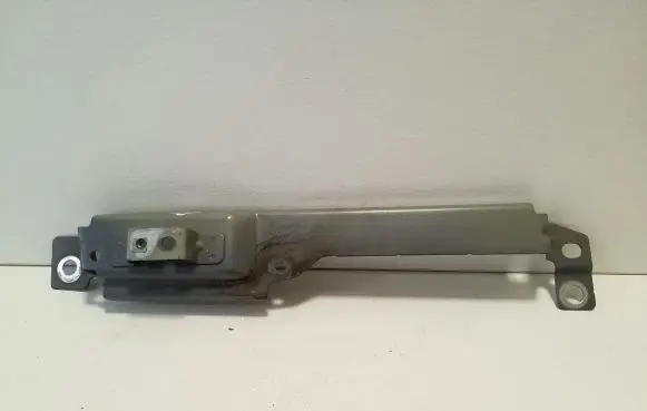 Volvo XC60 Fender mounting bracket 31424580