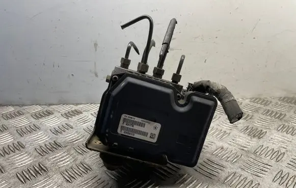 Jeep Grand Cherokee ABS Pump 68241677AC