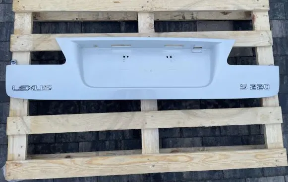 Lexus IS 220D-250-350 Tailgate trim 7680153030