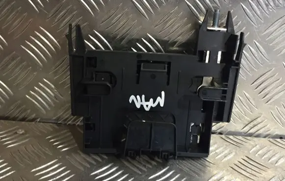 Volkswagen Crafter Fuse box set 