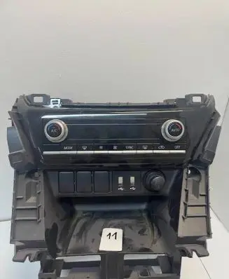 Mitsubishi Eclipse Cross Climate control unit 7820A981