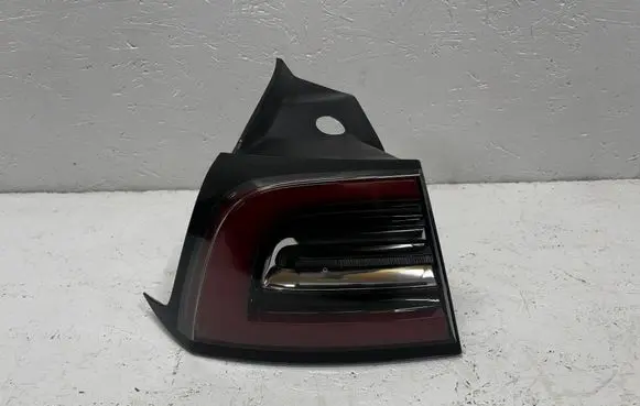 Rear/tail lights