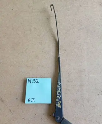 Skoda Felicia I Front wiper blade arm 6U0955409