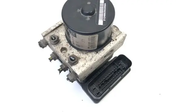 Skoda Octavia Mk2 (1Z) ABS Pump 1K0614117AC 1K0907379AF