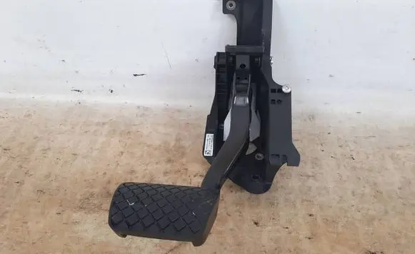 Porsche Macan (95B) Brake pedal 95B723031C