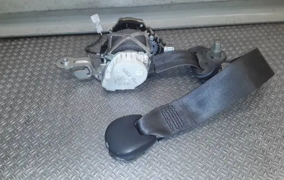 Renault Clio III Front seatbelt 34006760
