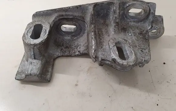 Volkswagen Sharan Engine mounting bracket 7M3199600A