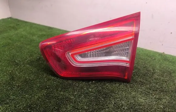 KIA Sportage Tailgate rear/tail lights R924063W0