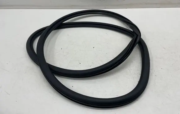 Audi A3 8Y Rear door rubber seal (on body) 8Y5833721B