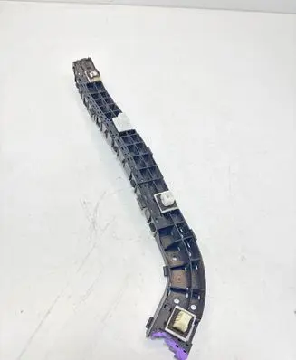Fender mounting bracket
