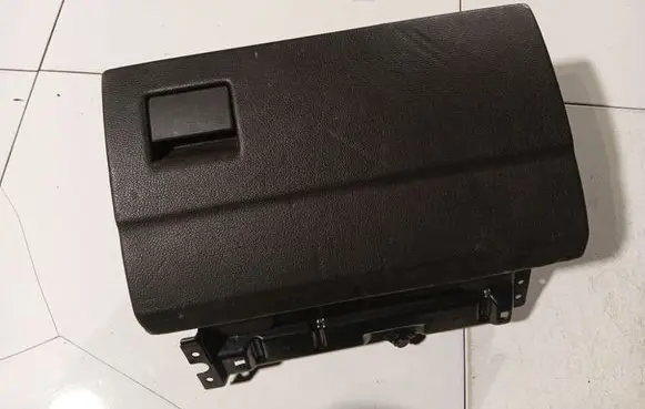 Opel Zafira A Glove box 24455400