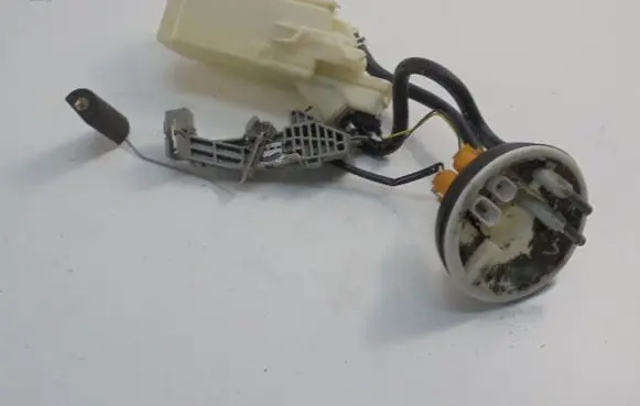 Nissan Micra In-tank fuel pump 172784F100