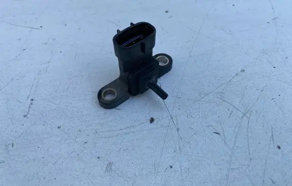 Toyota RAV 4 (XA30) Air pressure sensor 8942120200