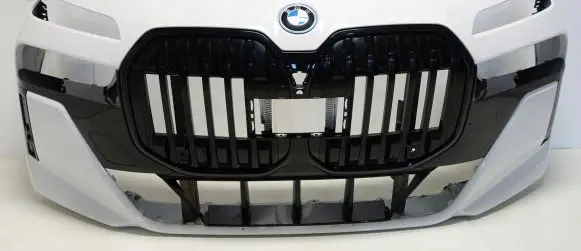 BMW 7 G70 Front bumper 8081544