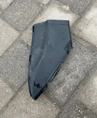 Audi A6 S6 C6 4F Air intake duct part 4F0129618J