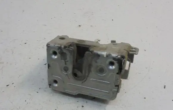 Dacia Logan I Front door lock 
