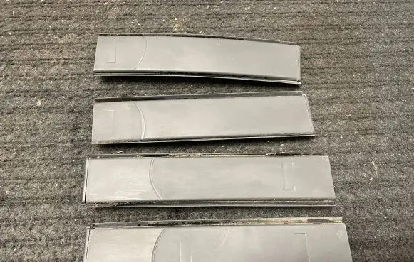 Roof trim bar molding cover