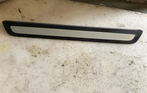 Audi Q5 SQ5 Front sill trim cover 8R0853374G 8R0853374