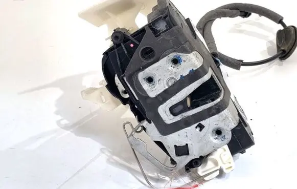 Ford Mustang VI Front door lock BF6AF21813BF