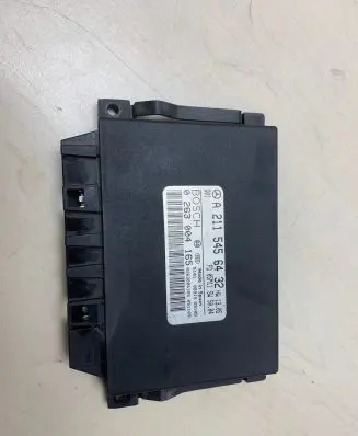 Mercedes-Benz E W211 Parking PDC control unit/module A2115456432 0263004165