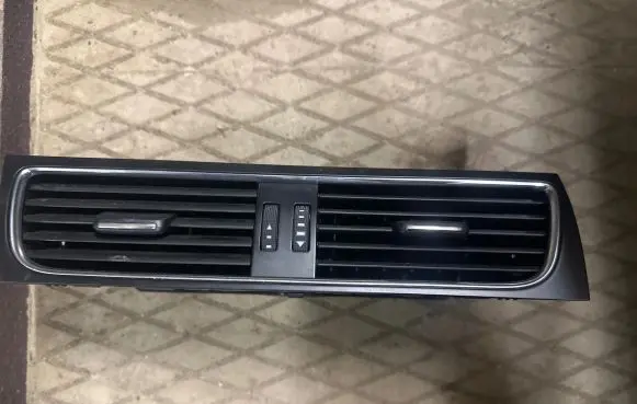 Audi A4 S4 B8 8K Dash center air vent grill 8T1820951c 06485005 019607818