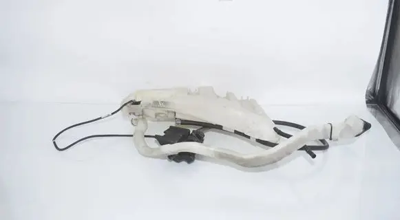 BMW 5 F10 F11 Windshield washer fluid reservoir/tank 7178747 8050439 7269667