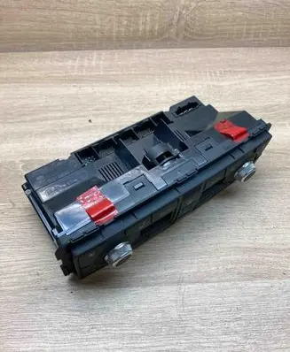 Audi A8 S8 D3 4E Fuse module 4E0820043G 4E0910043B 045