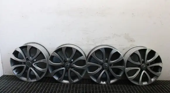 Nissan Juke I F15 R17 alloy rim 