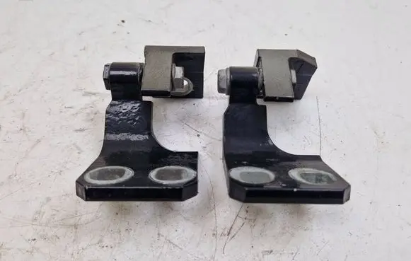Jeep Renegade Rear door hinge set A048903