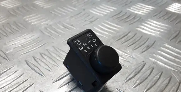 Nissan Almera Tino Headlight level height control switch 36997B 32500