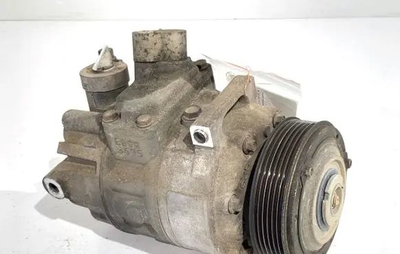 Volkswagen PASSAT B6 Air conditioning (A/C) compressor (pump) 1K0820803Q