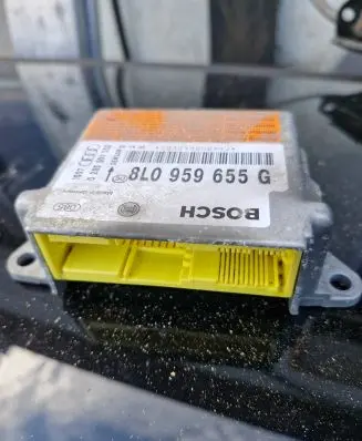 Audi A3 S3 8L Airbag control unit/module 8L0959655G
