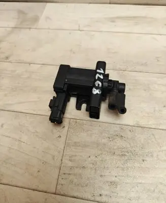 Citroen C5 Turbo solenoid valve 9660693180