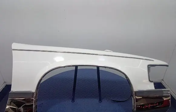 Cadillac Fleetwood Fender 