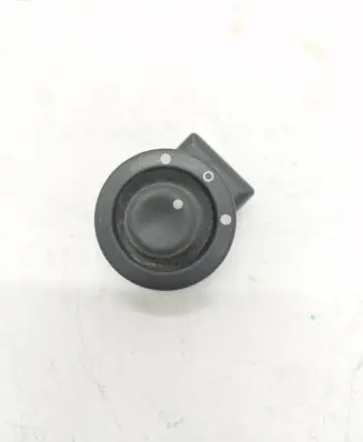 Wing mirror switch