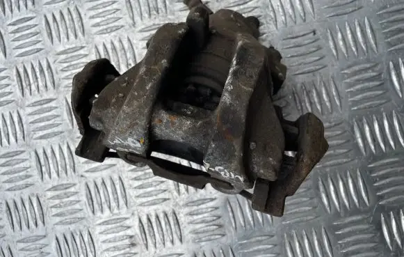 Mercedes-Benz E W211 Rear brake caliper