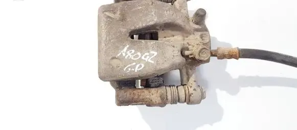 Toyota Avensis T250 Rear brake caliper y01340