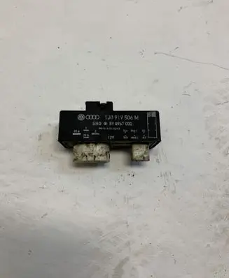 Skoda Fabia Mk1 (6Y) Coolant fan relay 1J0919506M 898967000