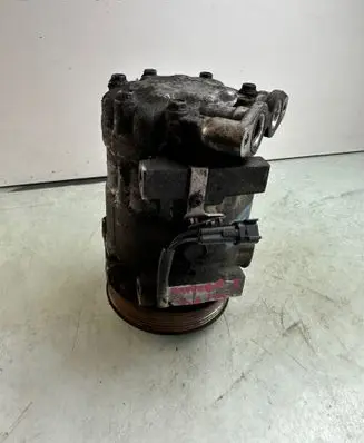 Mazda 3 I Air conditioning (A/C) compressor (pump) 0267805621 SD7V16
