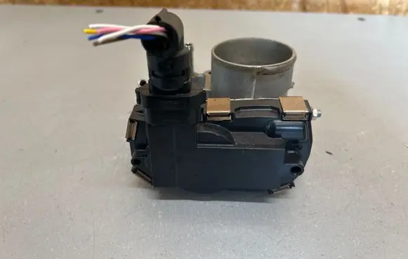 Renault Arkana Throttle valve 24032800141
