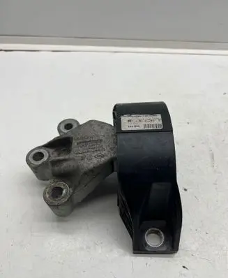 Renault Zoe Engine mount bracket 112847590R 112106577R