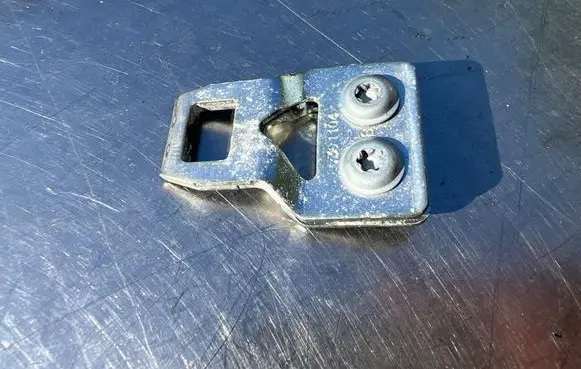Mercedes-Benz S W220 Loading door lock 361104