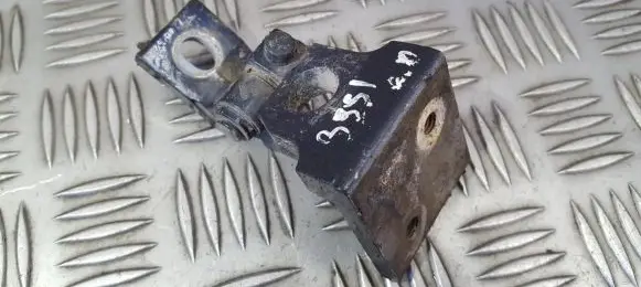 Audi A4 S4 B5 8D Rear door lower hinge