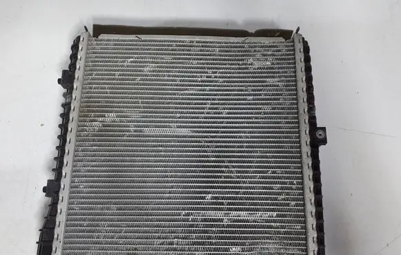 Porsche Taycan 9J1 Coolant radiator 9J1121251A KY781004