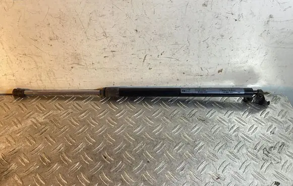 Lexus RX 450H Tailgate/trunk strut/damper 689500E030