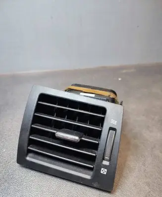 Toyota Avensis T270 Dash center air vent grill 55650-05141