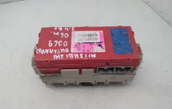 Mitsubishi Outlander Fuse module 505130306