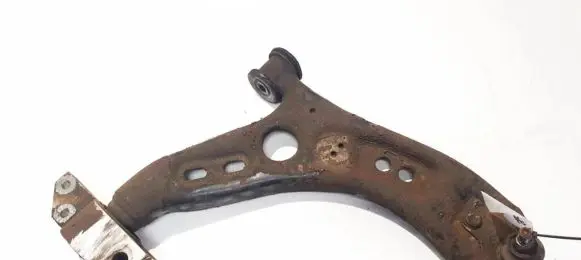 Volkswagen Touran II Front lower control arm/wishbone