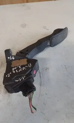 Toyota Avensis T270 Accelerator throttle pedal 7811002022 03108668078